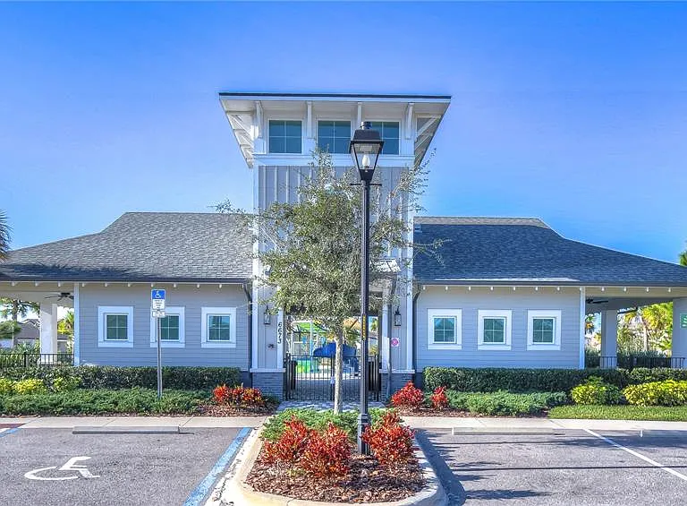 30600 Thunderbird Dr — Photo 39