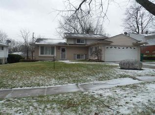 2682 Crofthill Dr, Auburn Hills, MI 48326