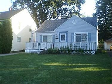 1st image of 42 Woodview Ave
