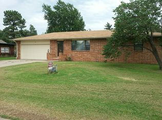204 S 3rd St, Colwich, KS 67030