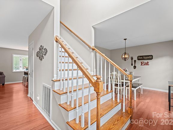 2nd image of 13118 Willow Breeze Ln
