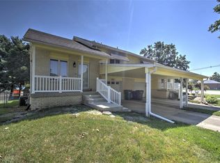 2894 Grove Ct, Decatur, IL 62521