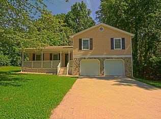 4111 Springlake Cir, Buford, GA 30519