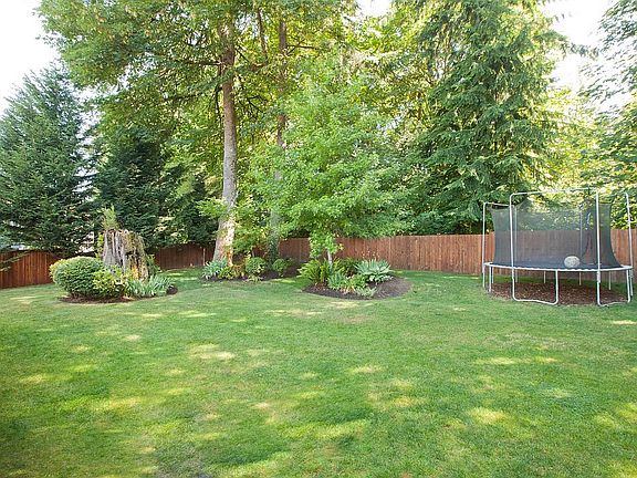 2nd image of 6915 Cascade Dr SE