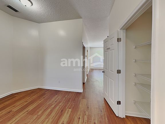 5th image of 5308 Whitecastle Ct