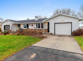 2311 W Jonathon Dr, Appleton, WI 54914