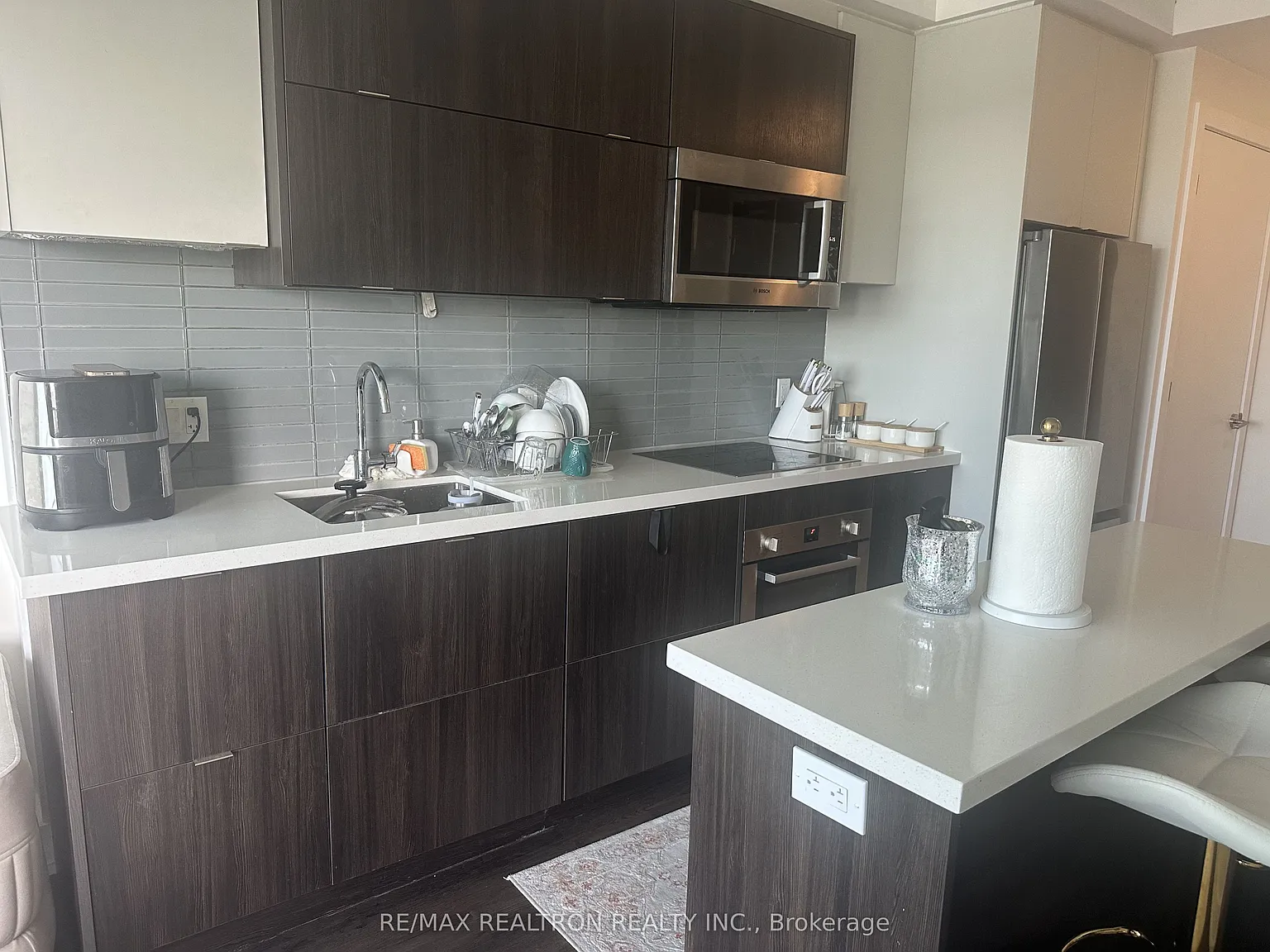 1 bed, $2,400 — Photo 3