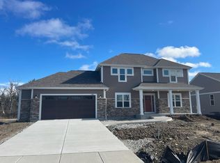 9578 S Bergamont Dr, Franklin, WI 53132