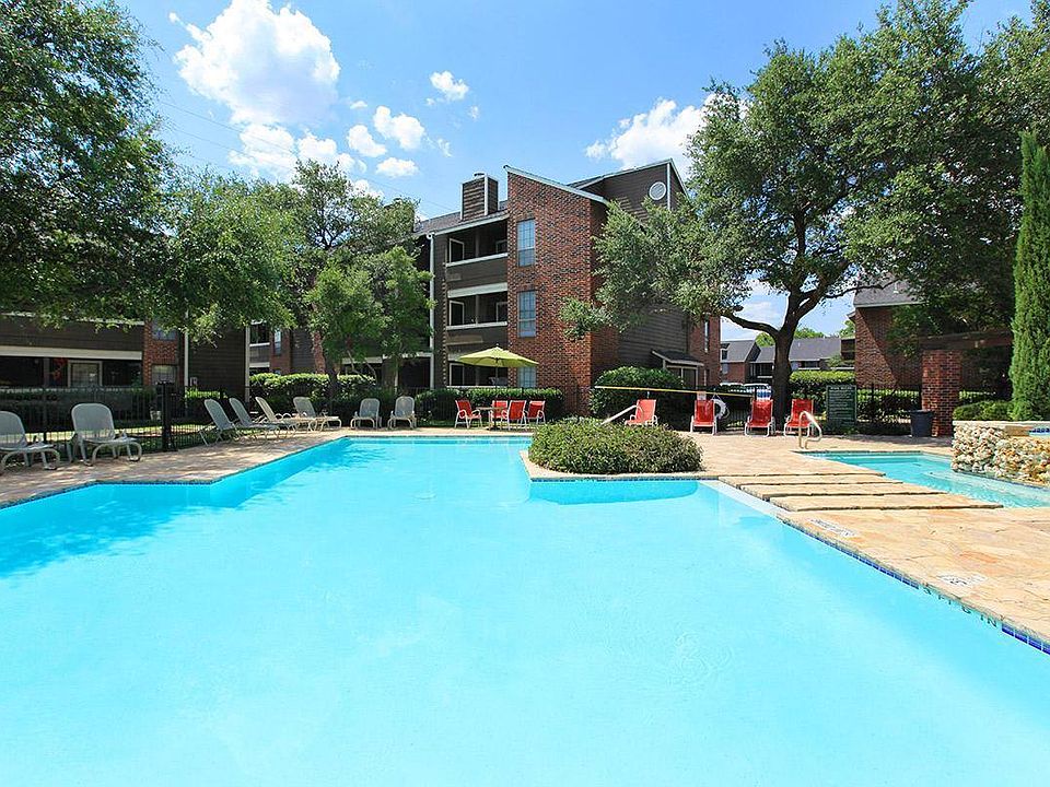 1st image of 2555 NE Loop 410 APT 401