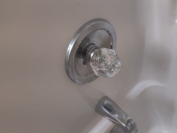 5th image of 1726 S Cypress St #101