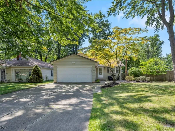 64 E Shore Blvd, Timberlake, OH 44095