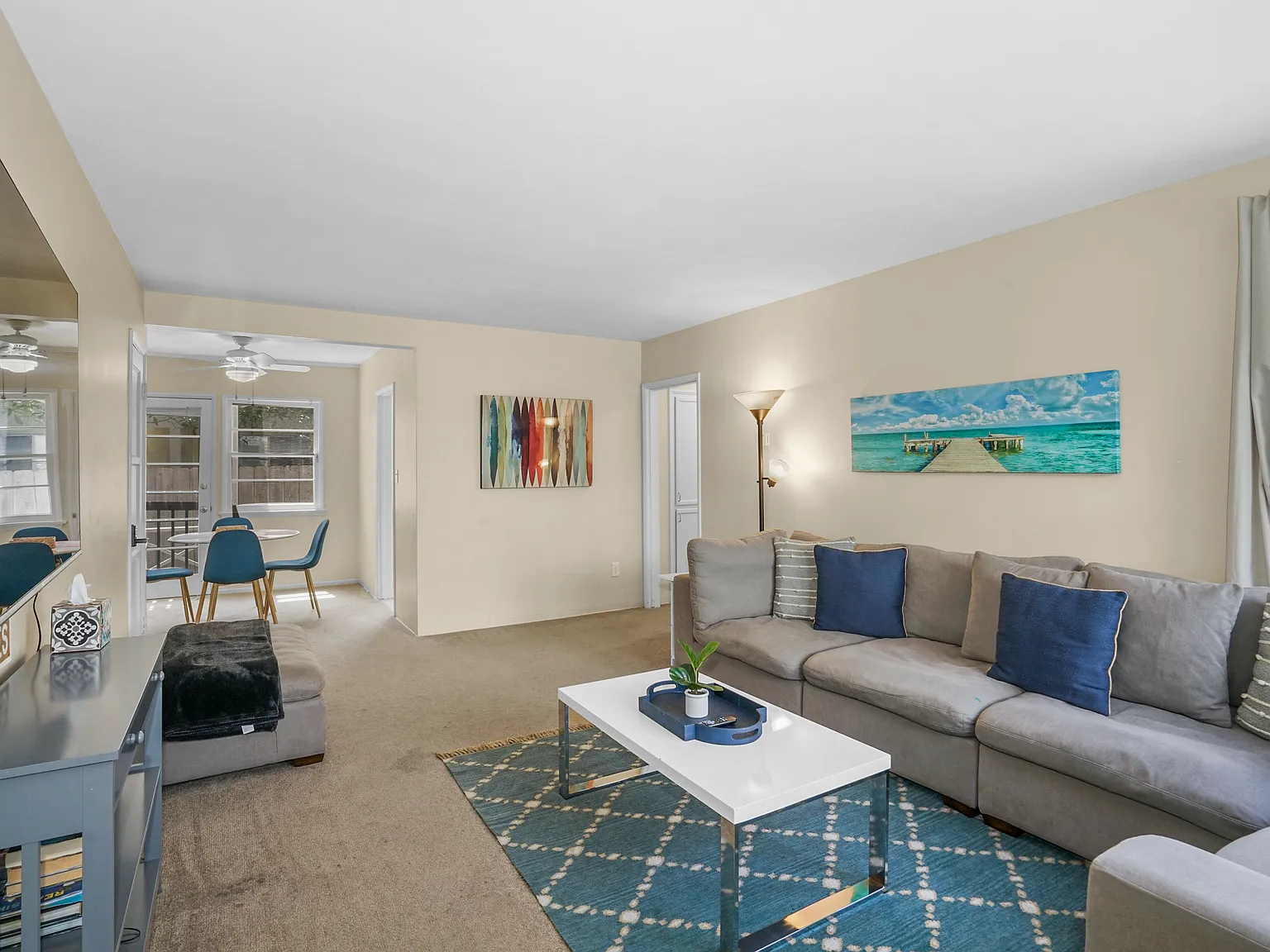2 bed, 833 sqft, $3,995 — Photo 2