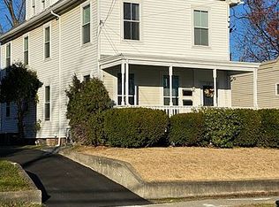 318 South St, Newburgh, NY 12550