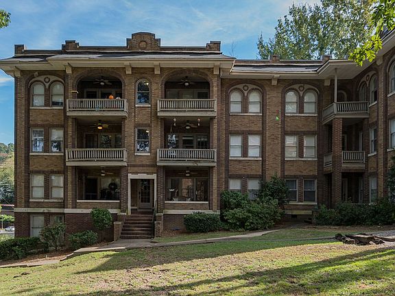 3rd image of 2927 Highland Ave S #4