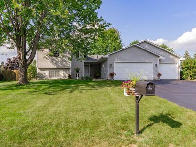 107 Bluestem Ave, Shakopee, MN, 55379