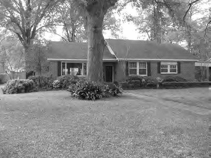 2nd image of 308 W Jefferson Ave