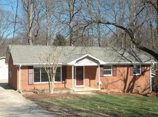 2936 Isaacs Pl, Greensboro, NC 27408