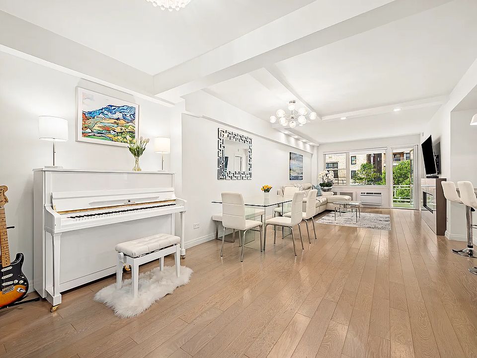 1st image of 40 E 9th St APT 4F
