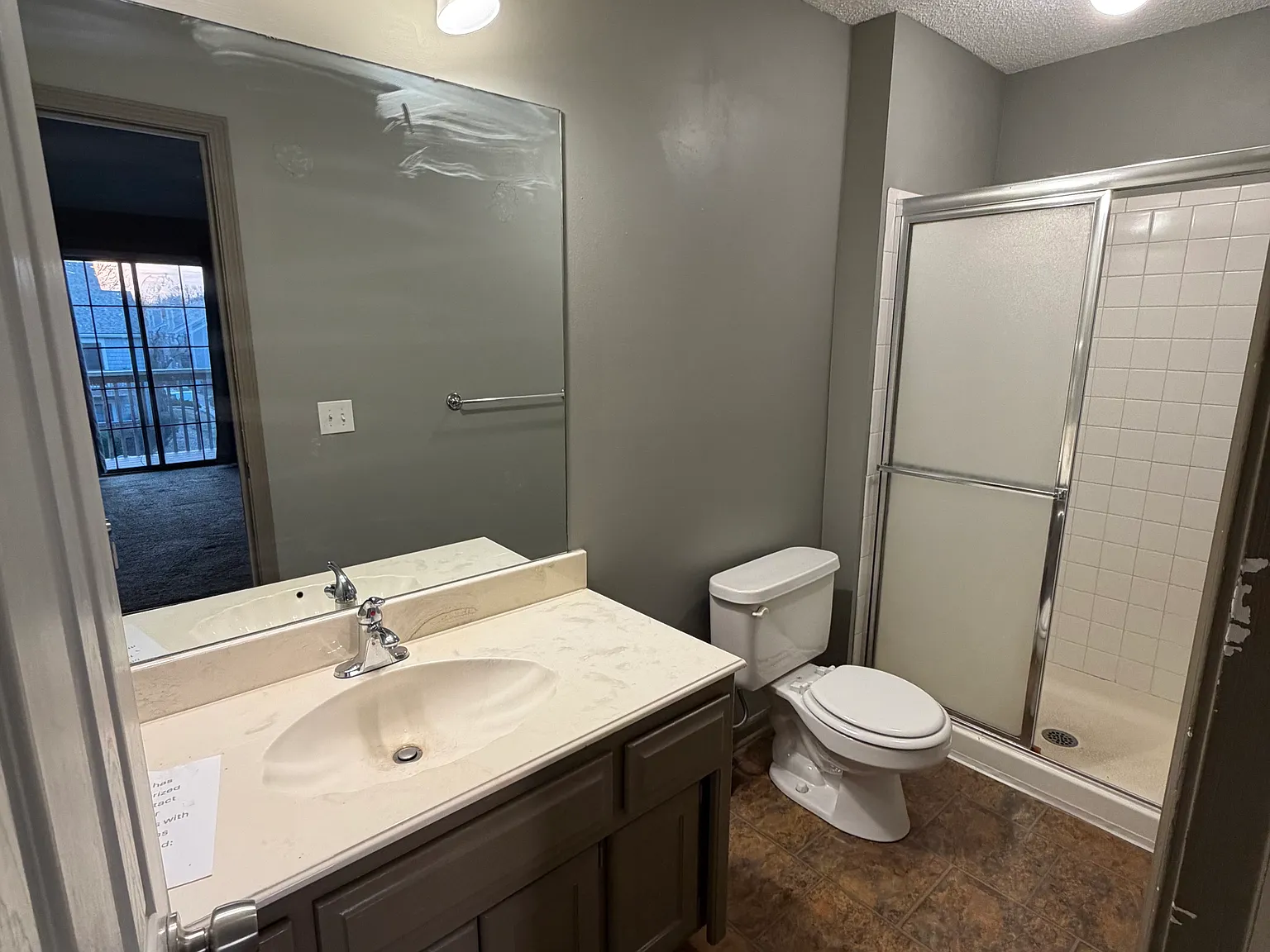 2 bed, 975 sqft, $1,850 — Photo 3
