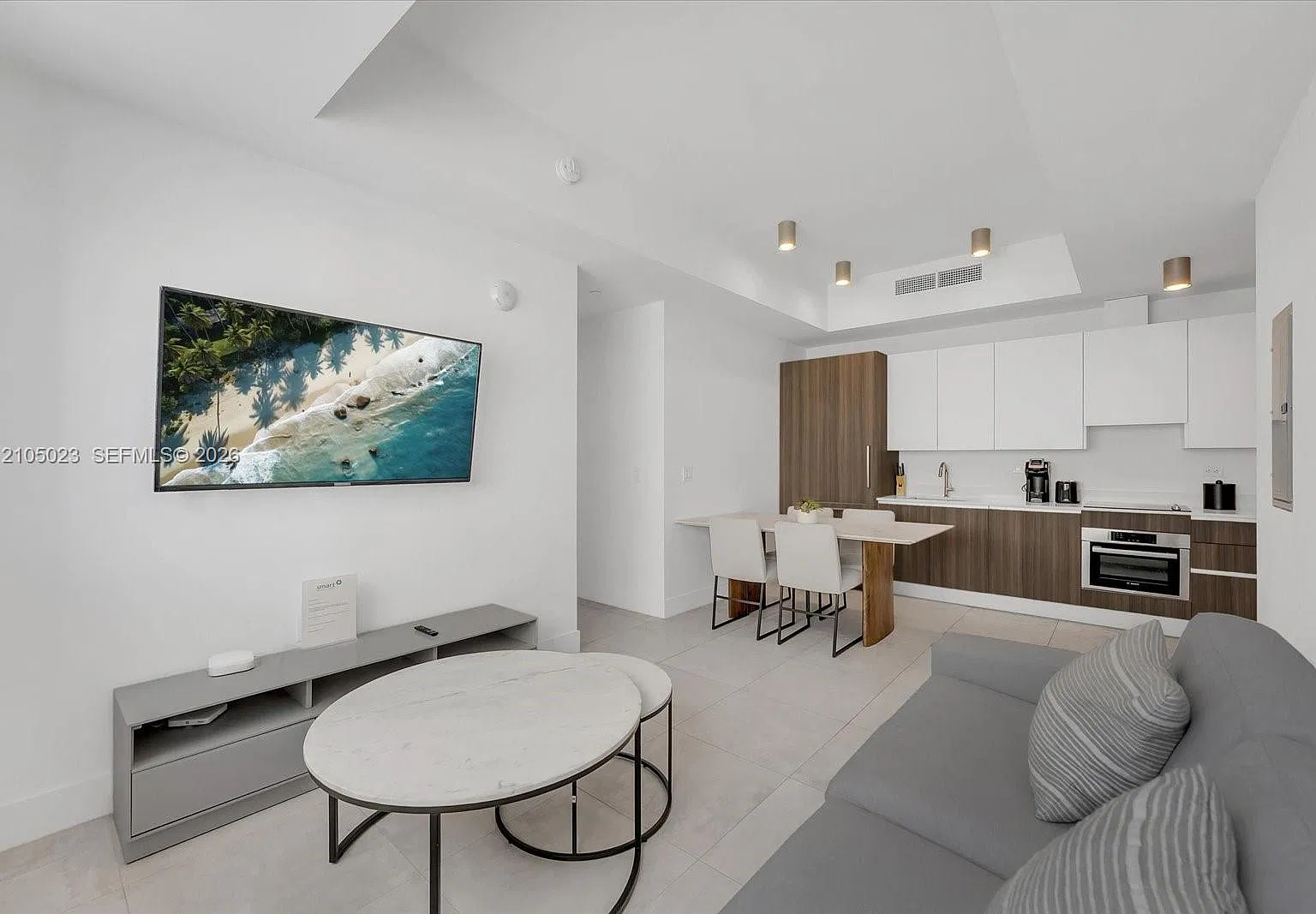 Smart Brickell Condo — Photo 3