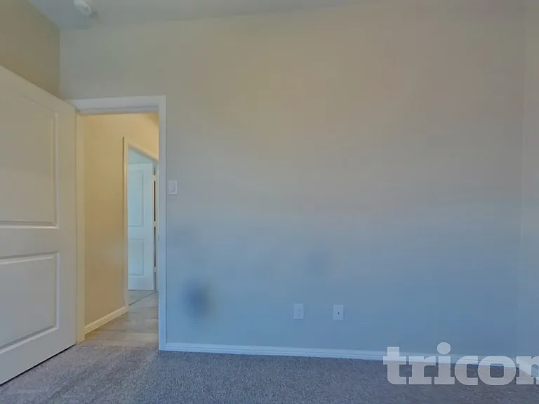 9216 Castorian Dr — Photo 12