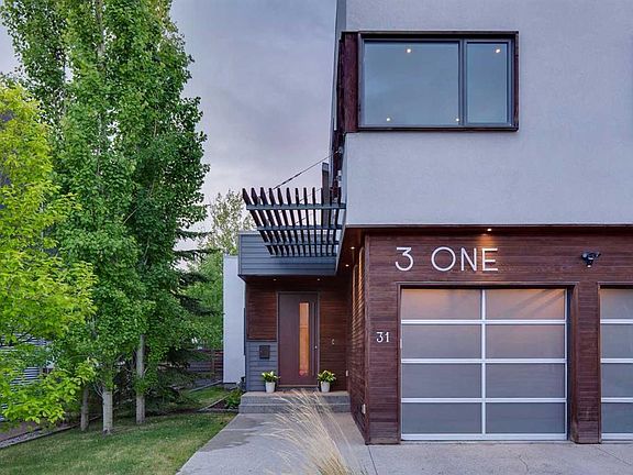 2nd image of 31 E Wexford Way SW