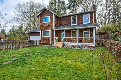3rd image of 24560 Madura Dr NE