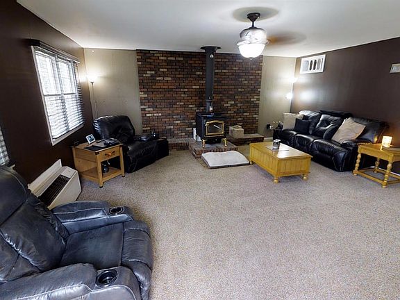 3rd image of 1149 Parrish Ave