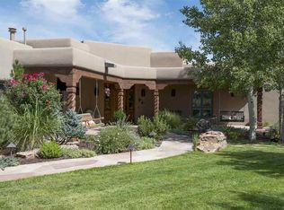 18 Falling Star Cir, Santa Fe, NM 87506