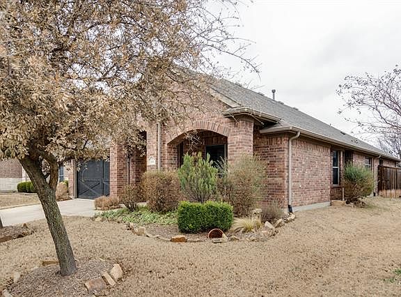 2nd image of 306 Blythe Bridge Dr