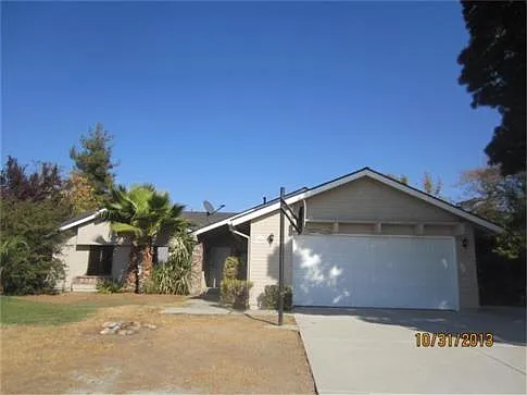 100 Newberg St photo 1