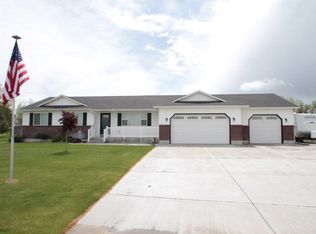 59 N Hillside Rd, Idaho Falls, ID 83402