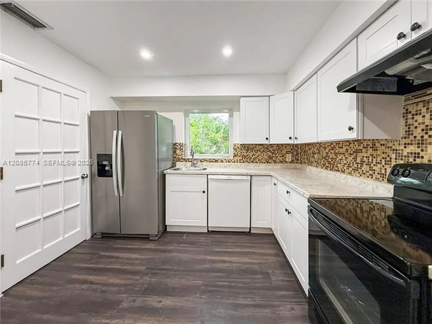 3128 Coconut Grove Dr # 3128, Coral Gables, FL 33134 — Photo 1