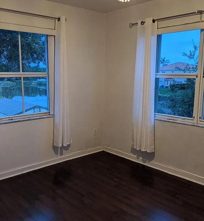 1st image of 1655 NE 33rd Road #103-4