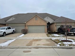 33845 Michigamme Dr #23, New Baltimore, MI