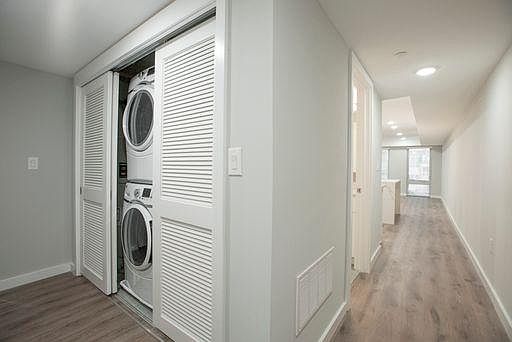 4th image of 747 N 20th St Unit 2