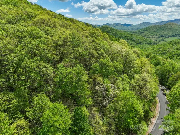 99999 Winding Poplar Rd #909, Black Mountain, NC 28711