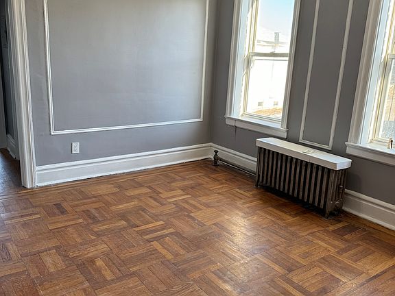 3rd image of 818 Stuyvesant Ave #303