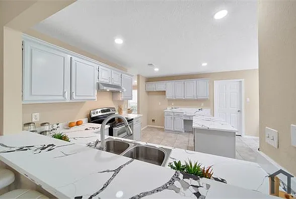 1230 Birchstone Dr — Photo 31