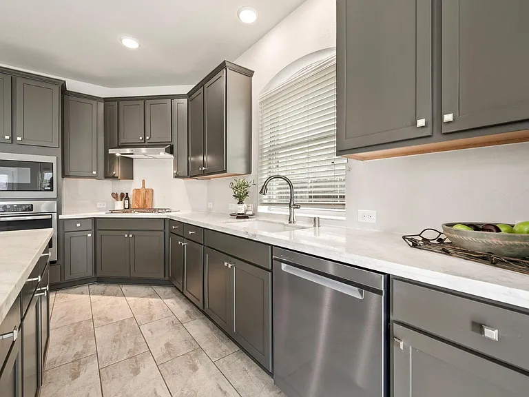 3938 Avalon Ridge Dr — Photo 10