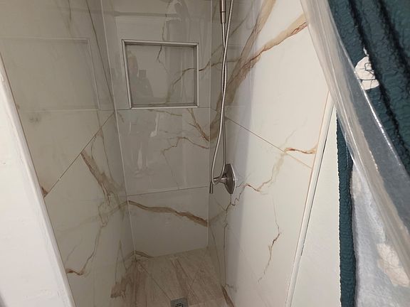 2nd image of 160 Keonekai Rd APT 1104