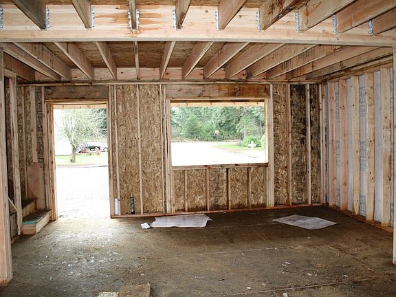 2nd image of 5903 258th Street Ct E