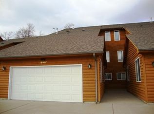 1647 N Cactus Dr, Sioux Falls, SD 57110
