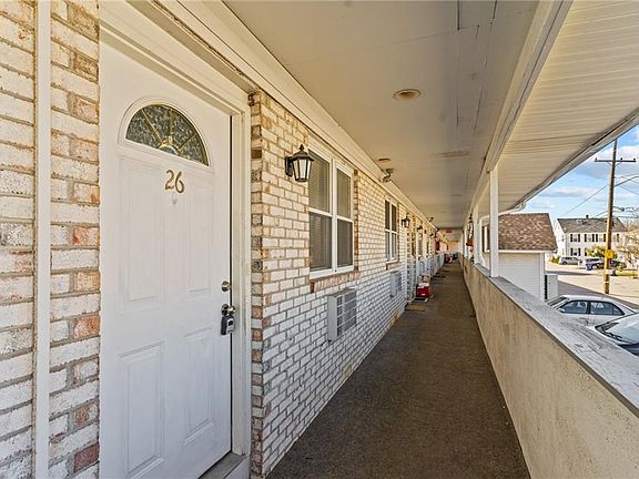 2nd image of 20 Hurdis St APT 26