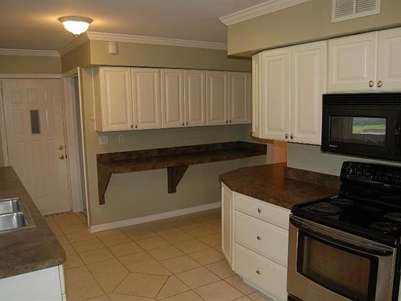5th image of 3367 Oak Dr