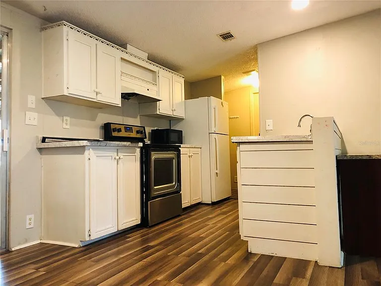 2715 Massee Rd — Photo 3