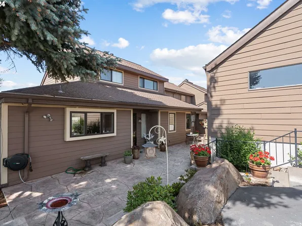 1038 NW 12th St APT C, Pendleton, OR 97801