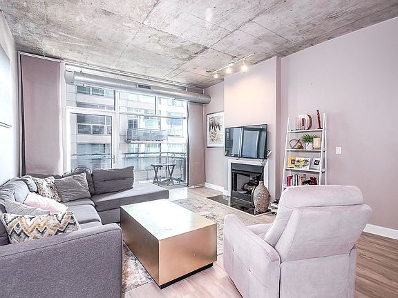 3rd image of 1305 S Michigan Ave APT 709