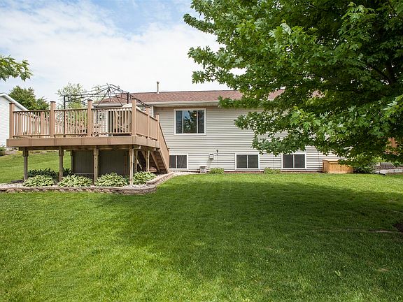 2nd image of 277 Oakbrook Dr