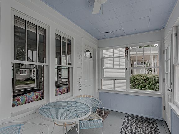 3rd image of 720 Franklin Ave